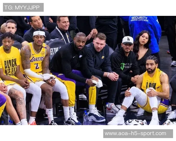 雷迪克透露詹姆斯东契奇缺席对勇士季前赛将影响比赛走势