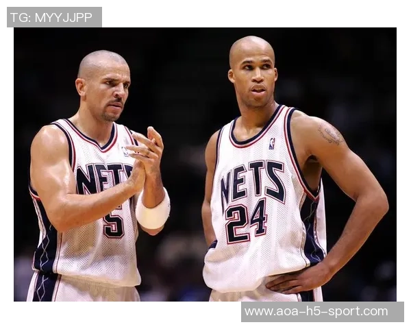 杰弗森回顾历史级别光头球员的辉煌成就与影响力分析